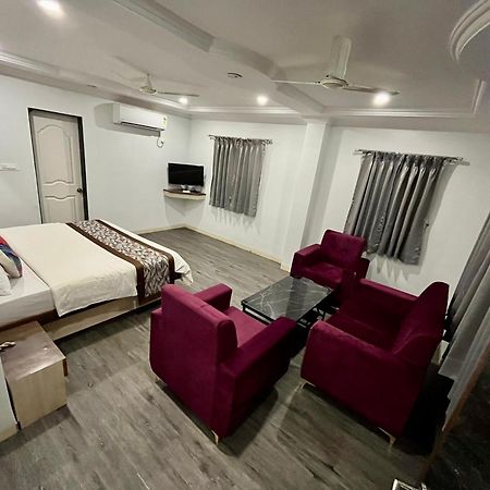 Hotel Jeet Paradise Phaltan Exterior foto